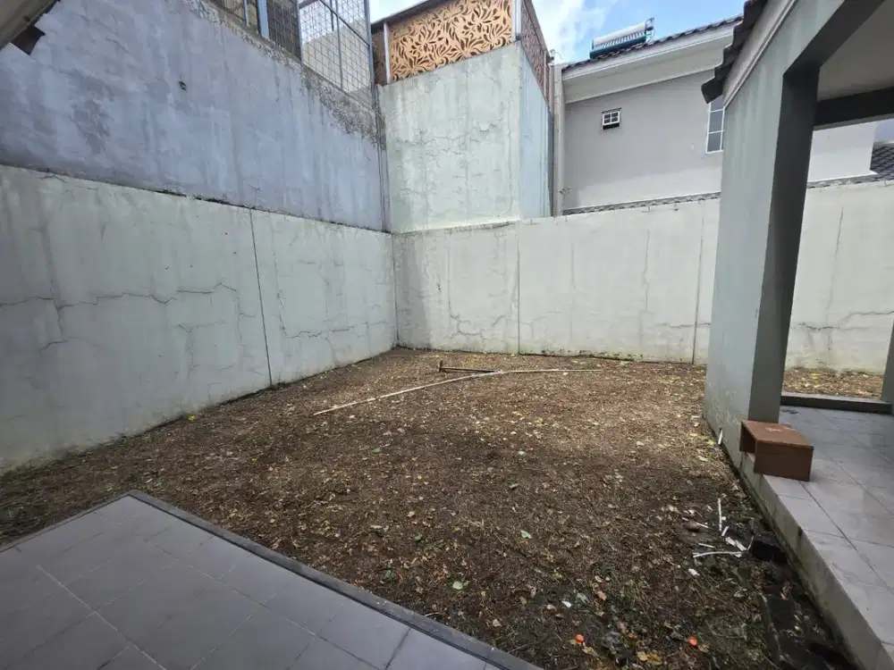 Rumah Suvarna Sutera Cluster Daru Luas 180 Meter Hadap Selatan