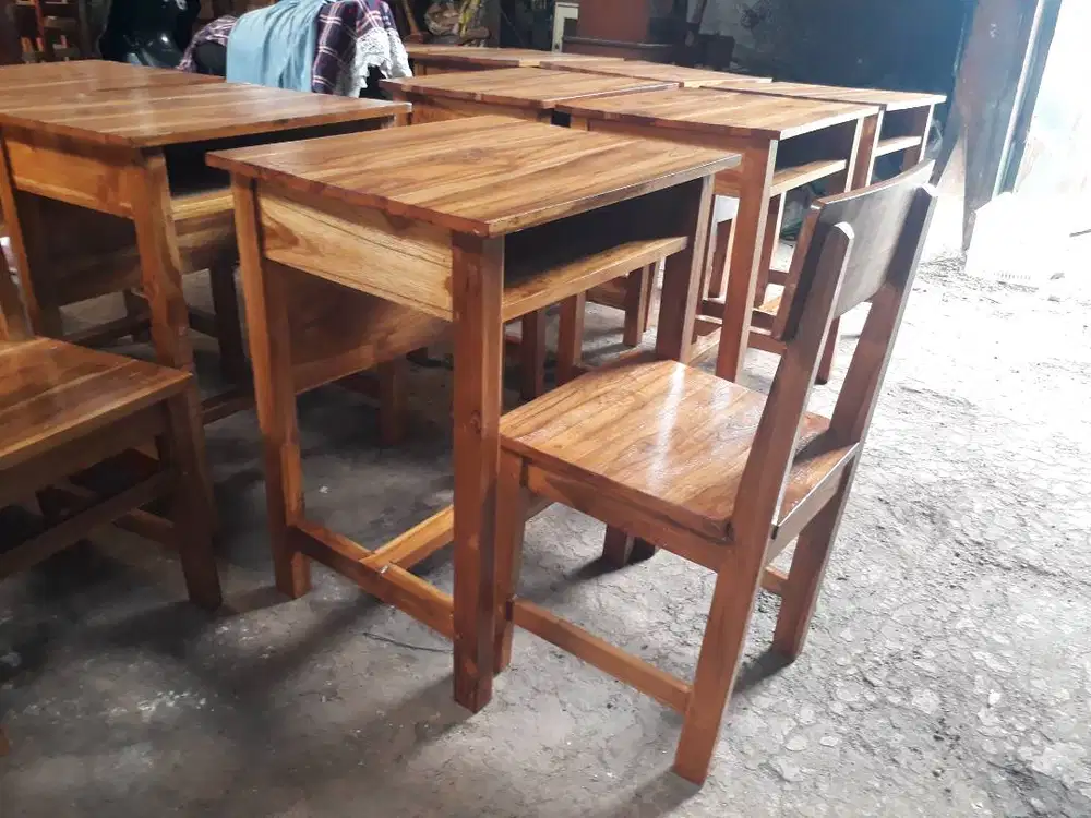 Meja kursi sekolah jati