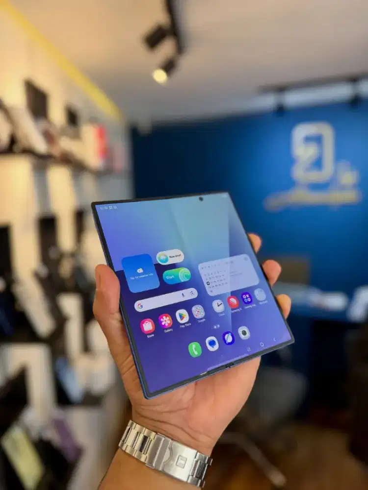 Samsung Galaxy Z Fold 7 (Bunga ringan dan proses kredit cepat)