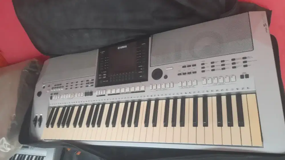 Yamaha Psr s900