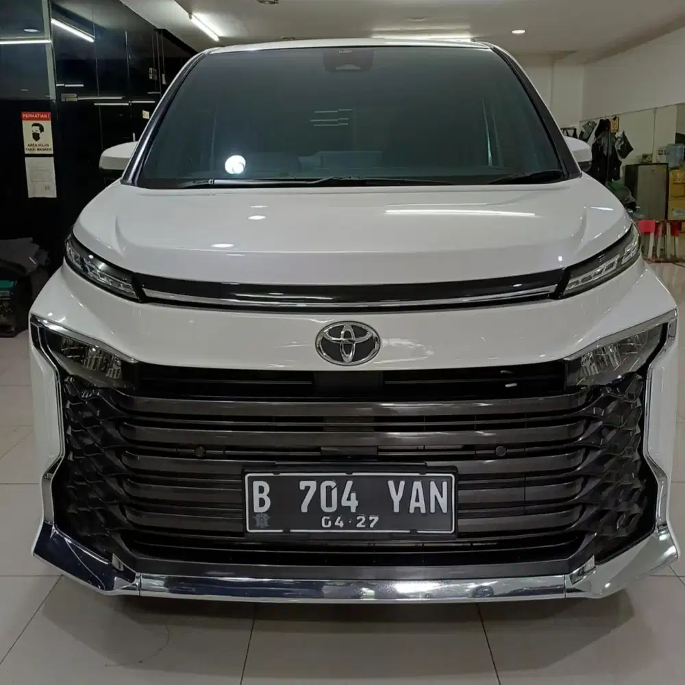 All New Toyota Voxy 2022