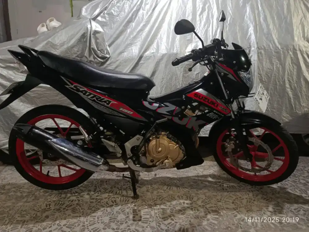 Dijual Suzuki Satria FU 2015