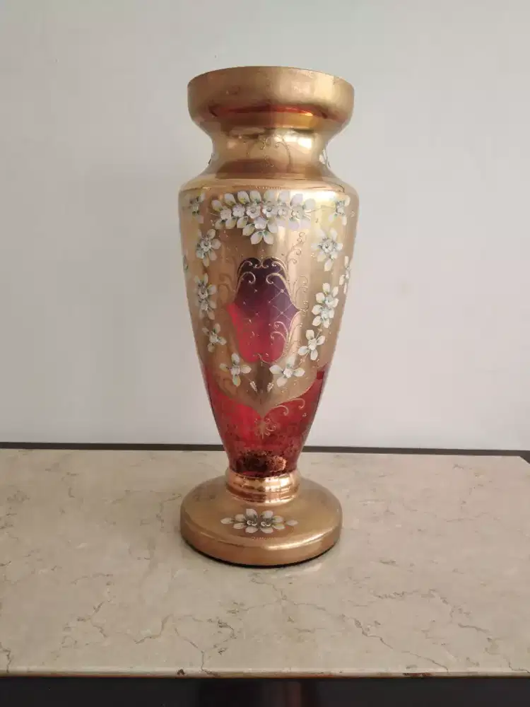 Vas Dekor Vintage Bohemia Merah Emas