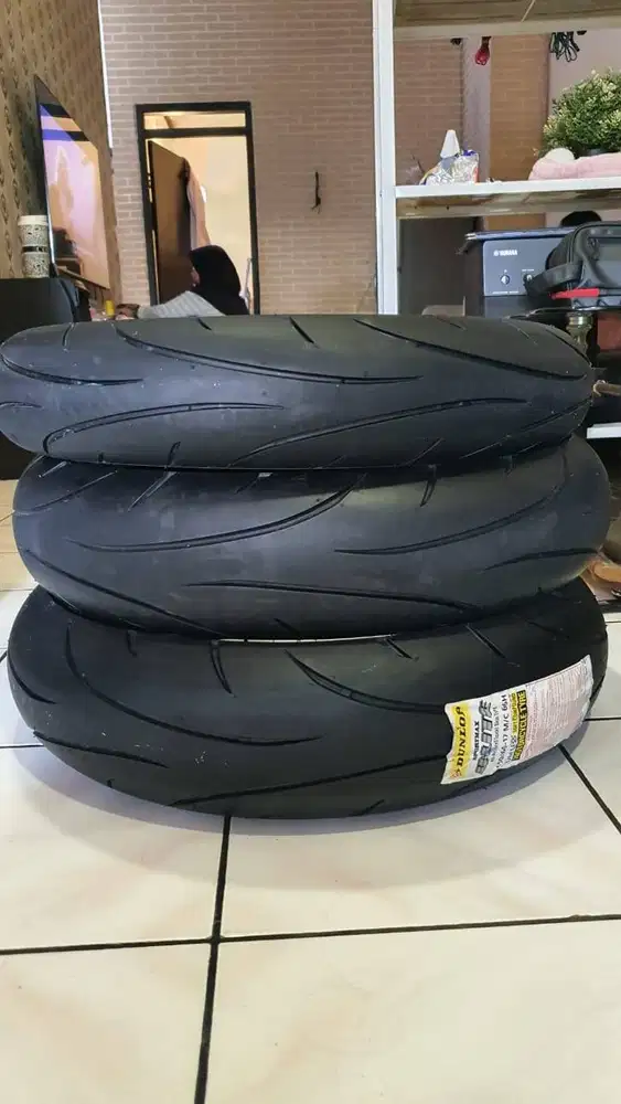 Dijual Cepat 3 Ban Soft Compound Dunlop Sportmax
