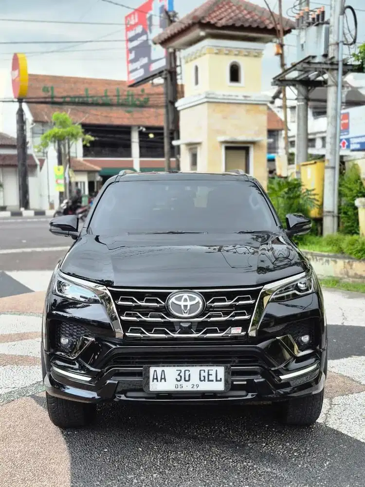 Fortuner 2.8 GR 2024 AT tgn 1 kM 15 rb