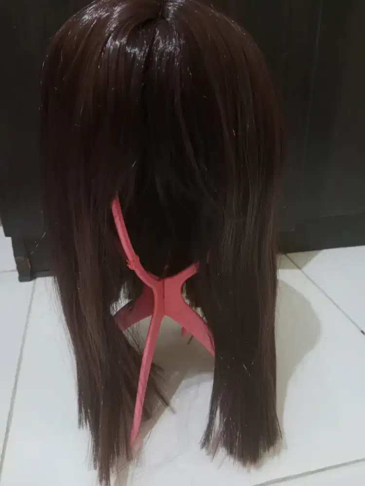 Wig wanita dark brown