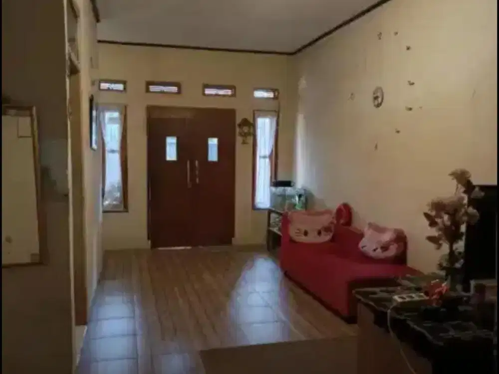 Dijual Rumah Tinggal Siap Huni Lokasi di Daerah Komplek Permata Kopo Bandung