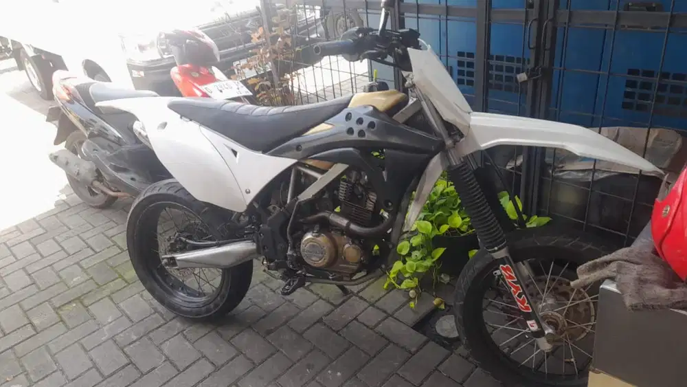 Kawasaki klx 150 s 2013