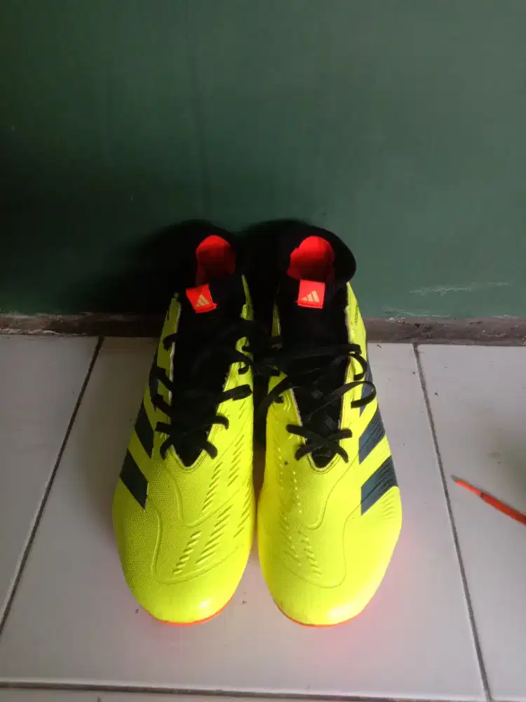 Adidas Predator League Sock FG. UK 46 Original