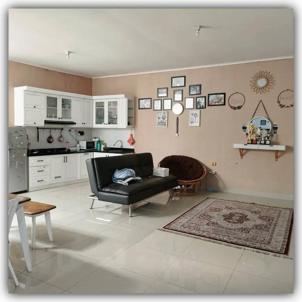 Dijual Rumah Terawat di Taman Kopo Ketapang