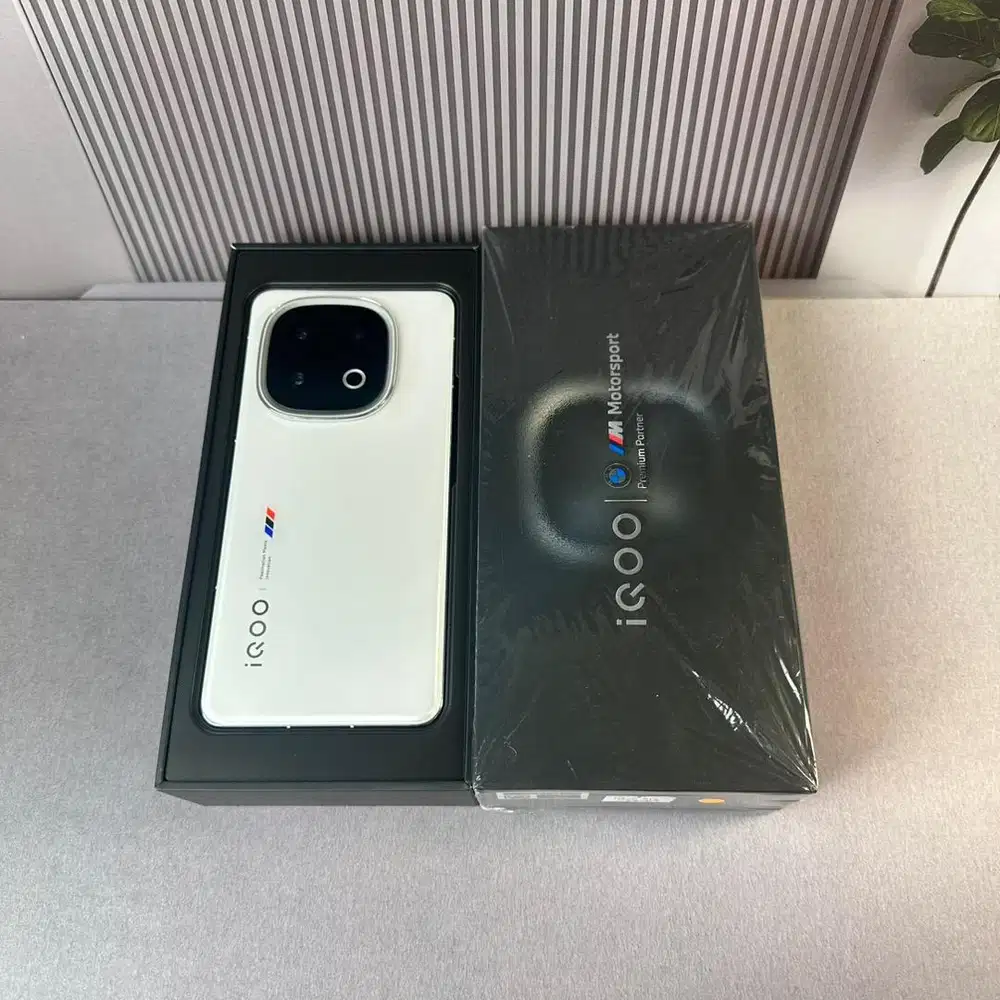 IQOO 13 16/512gb Resmi Indonesia