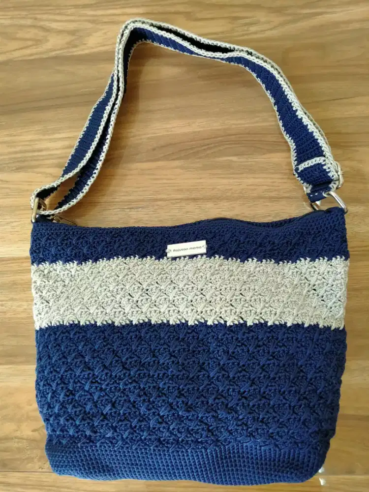 Tas Rajutan Blue Donk