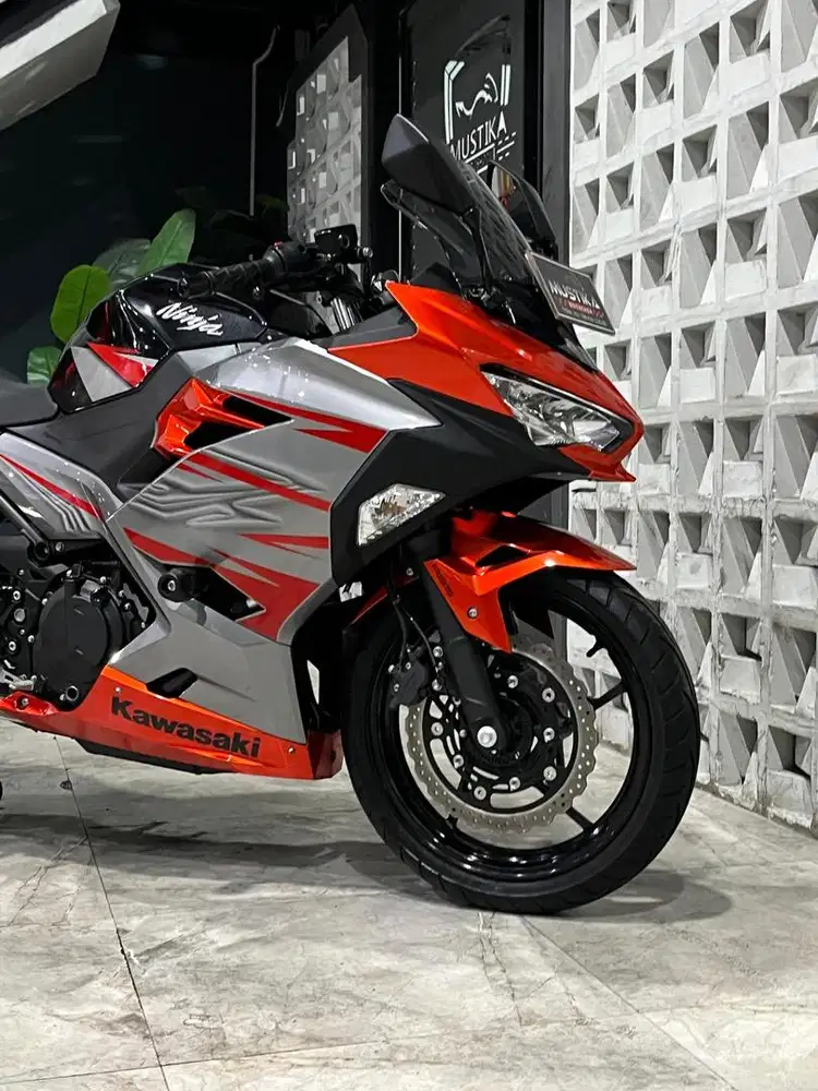Tipe ABS odo 9rb!!Kawasaki Ninja 250 MDP th 2018 - Ayu Mustika