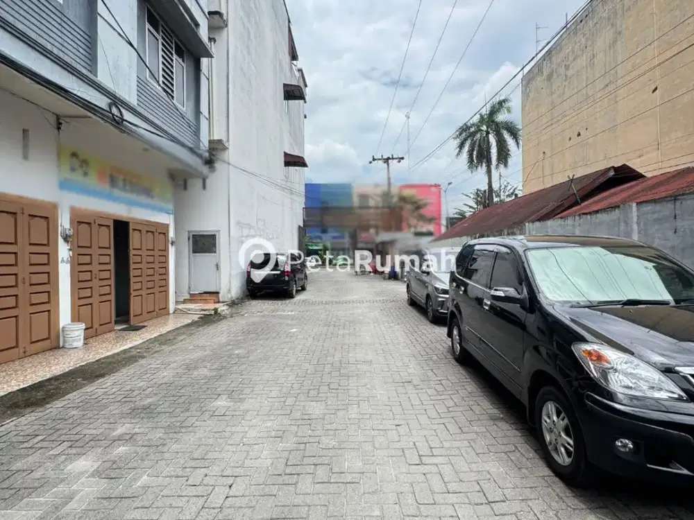 DISEWA TOWNHOUSE JALAN BRIGJEND ZEIN HAMID KOMPLEK KATAMSO VISTA | DEKAT MAJU BERSAMA (ELBERT)