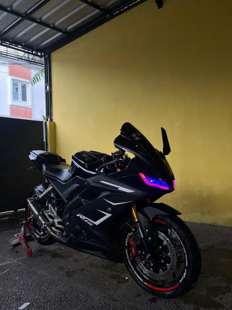 Yamaha R15 V3 modifikasi