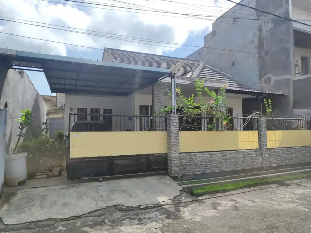 Rumah 1 Lantai di Nuansa Utama Dekat Klub Jimbaran, Taman Griya