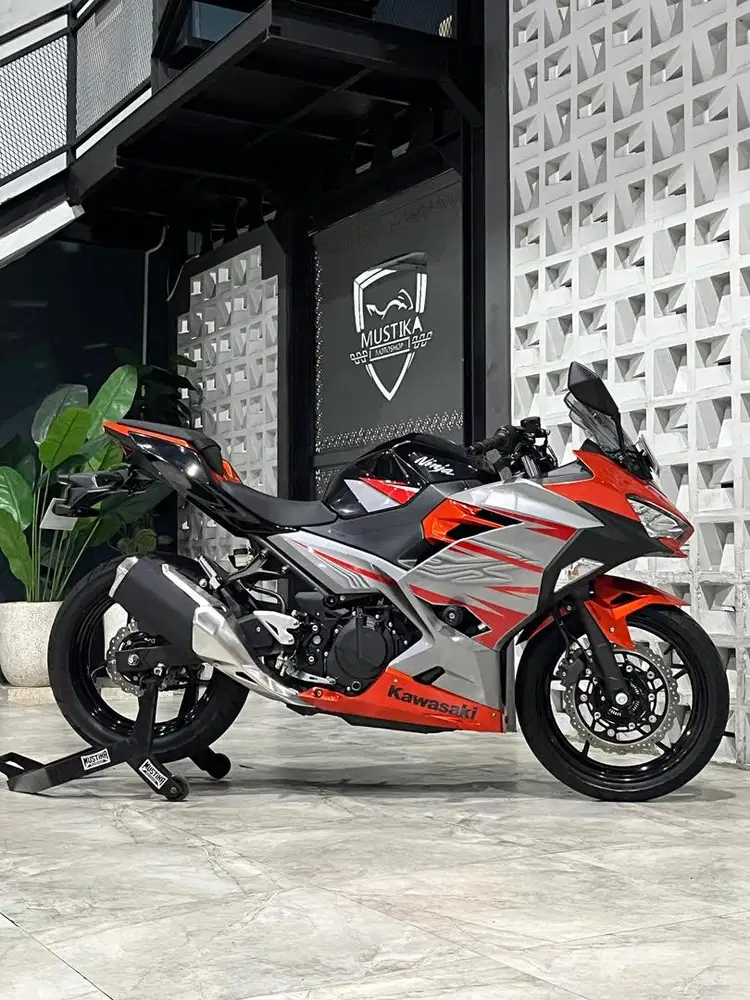 Stok terbatas!!Kawasaki Ninja 250 ABS MDP th 2018 - Ayu mustika