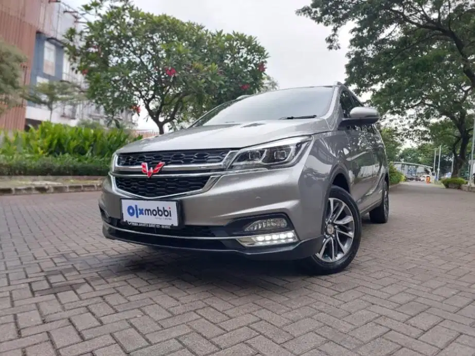 LOW DP Wuling Cortez 1.5 LT Lux Bensin-AT 2019 BIB