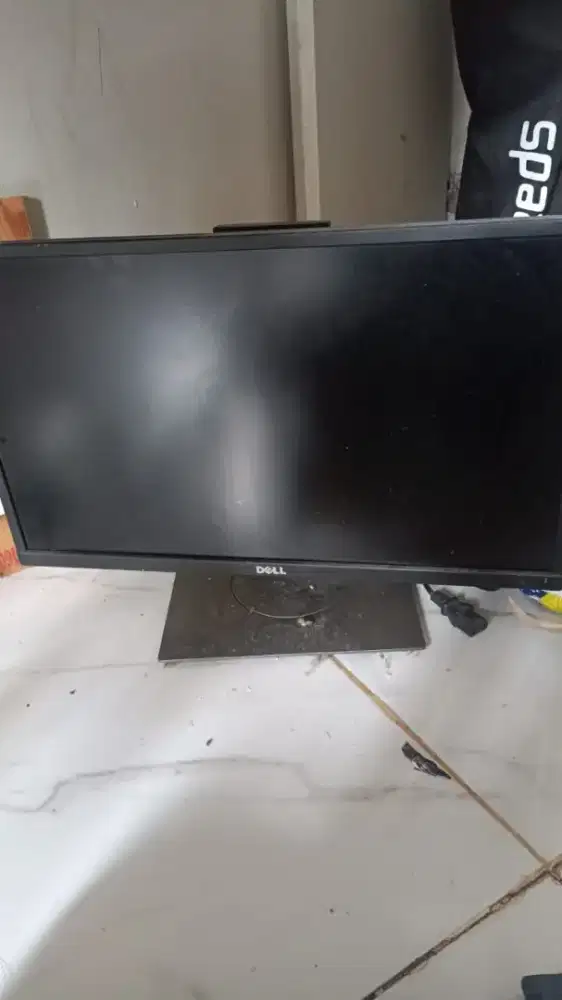 Monitor Dell 32 inch Layar Mati