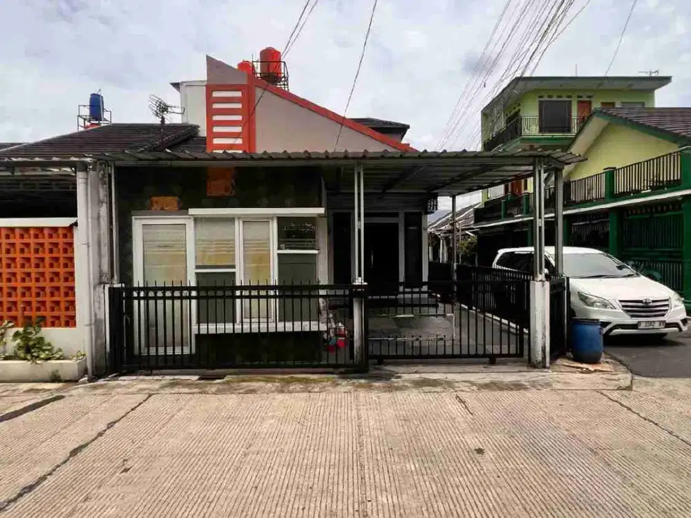 TURUN HARGA!!!

DIJUAL RUMAH SIAP HUNI POSISI HOOK DI ARCAMANIK