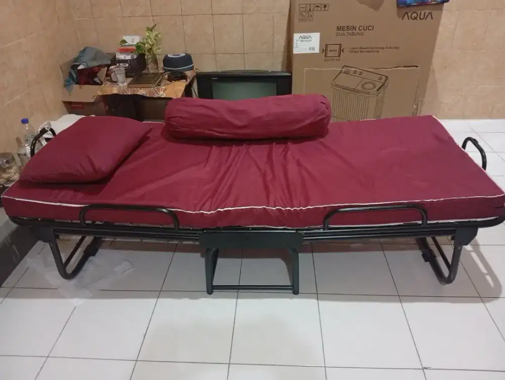 Ranjang Lipat besi