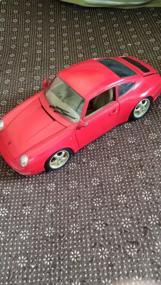 Diecast Porsche Carrera 911burago Made in Italy