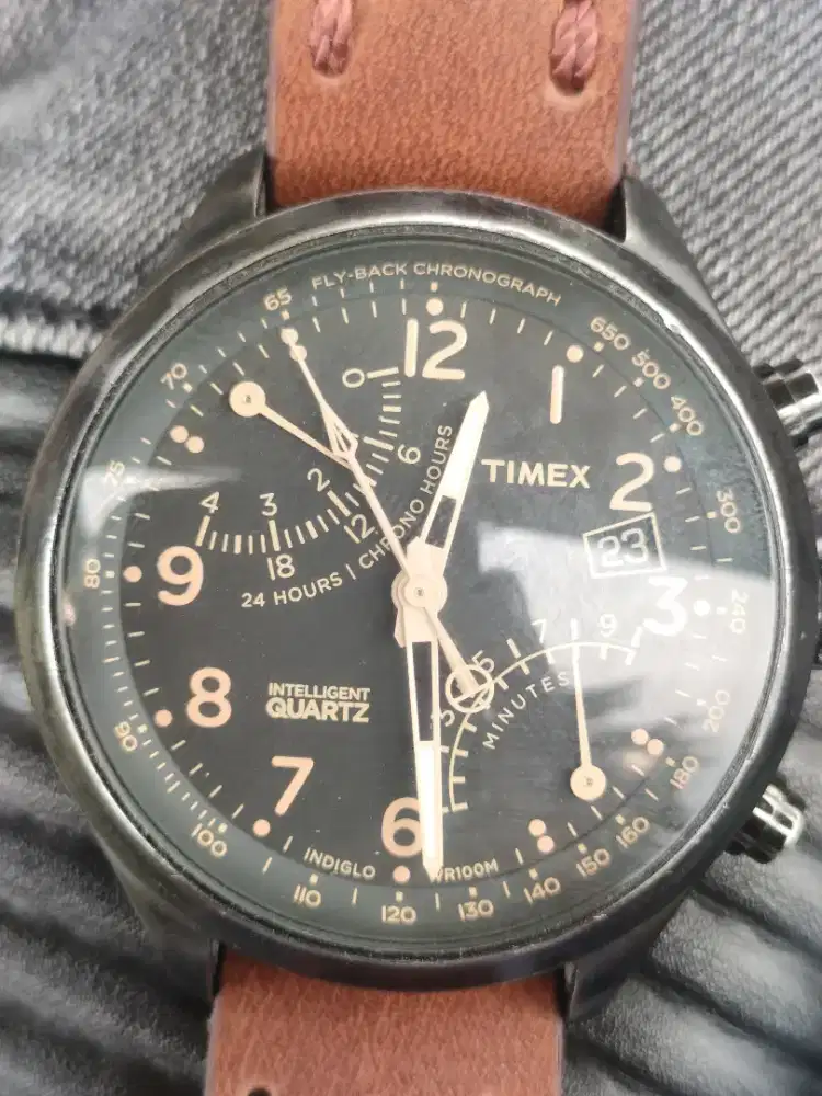 Timex FLY - Back cronograph