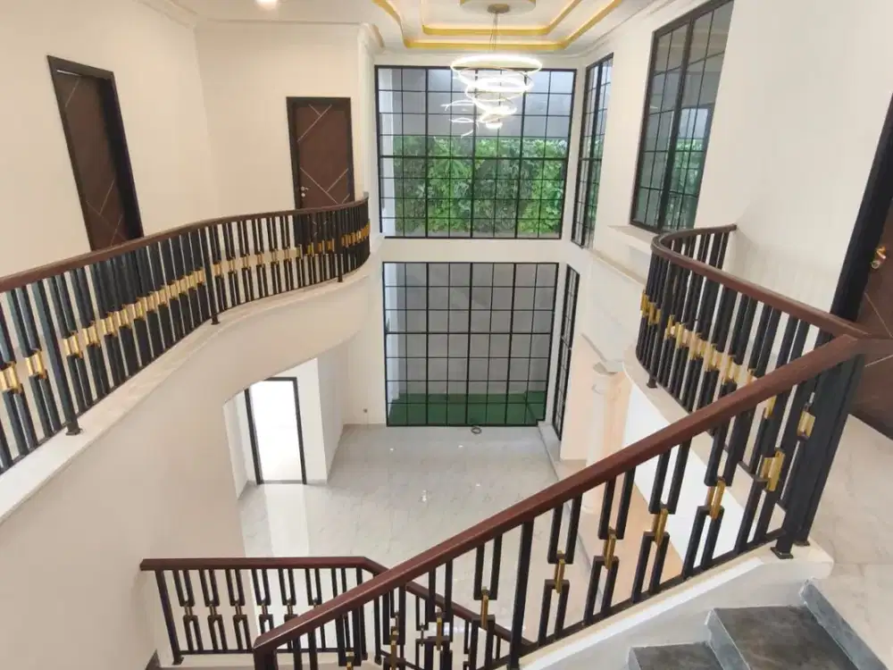Rumah Mewah Siap Huni