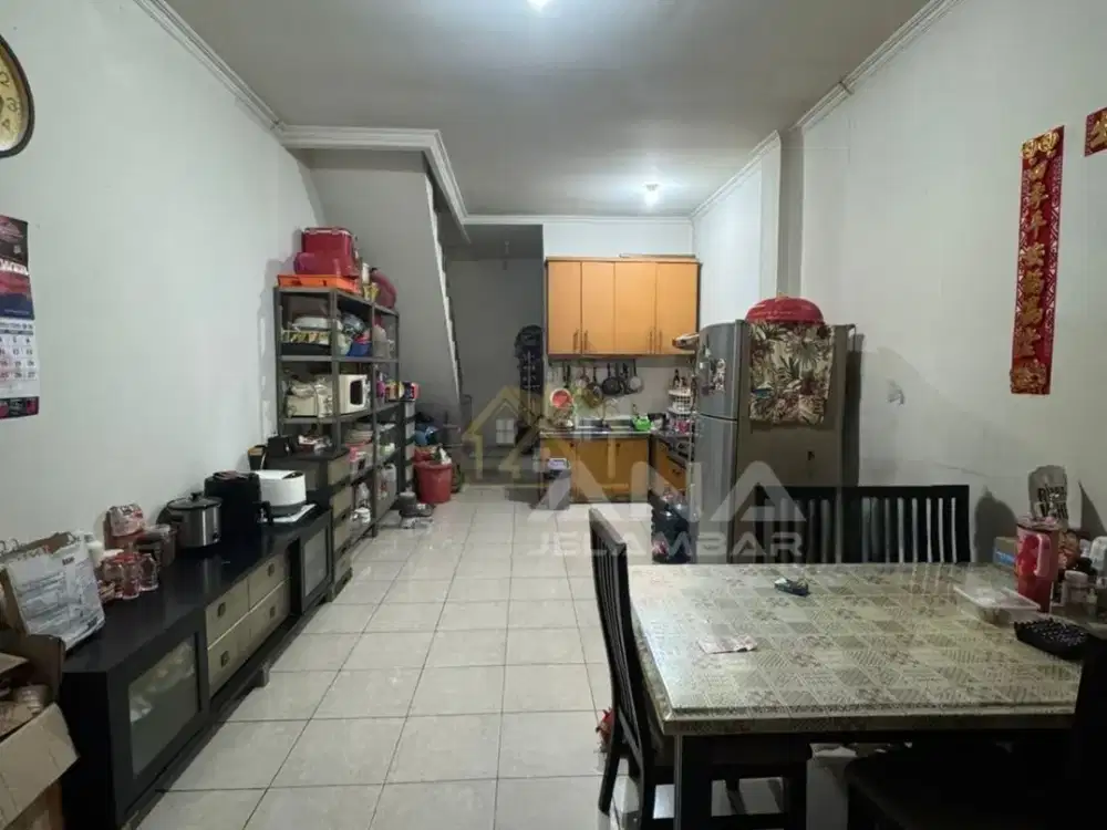 ANA RUMAH UK 4X17M LOKASI RAPI DI JELAMBAR