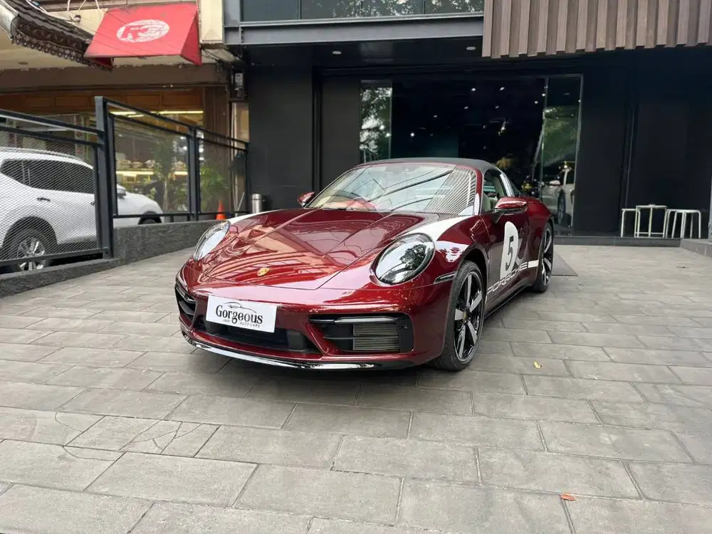 Porsche 911 Targa 4S Heritage NIK 2021