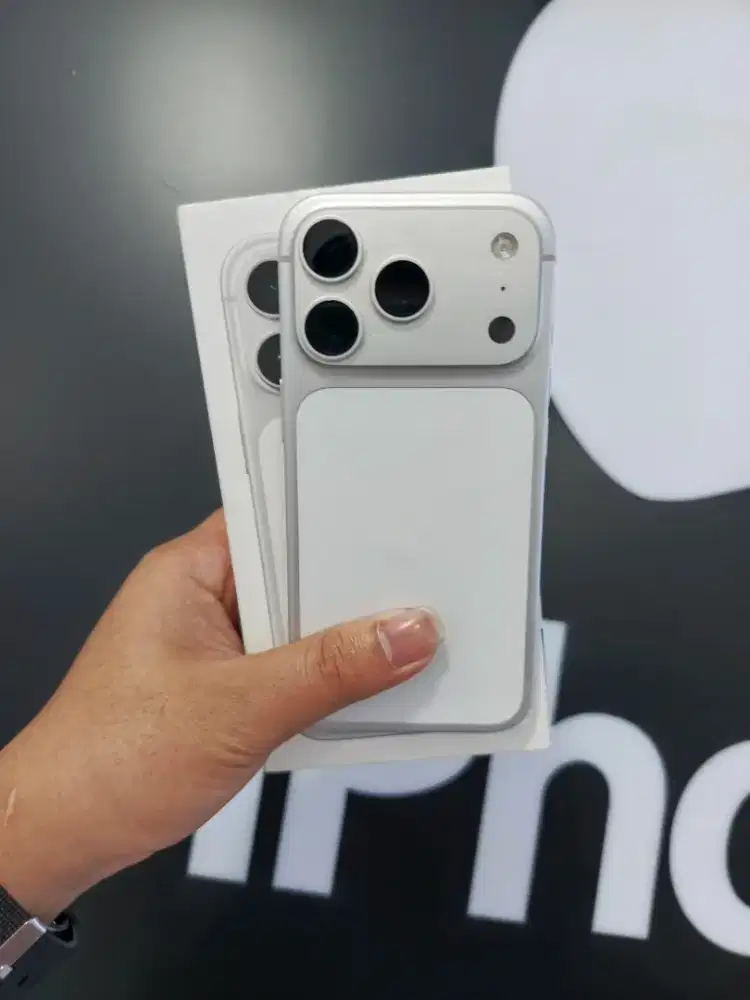 iPhone 17 pro 256 silver Resmi like new