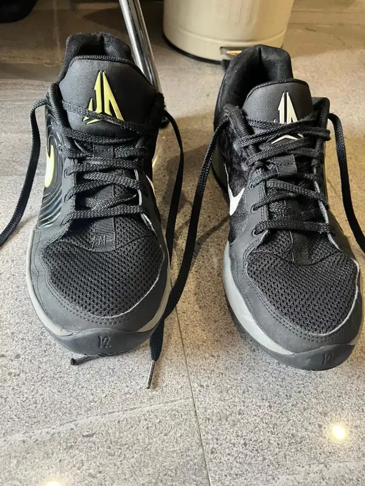 Sepatu Ja morant 2  size 44 harga bisa nego