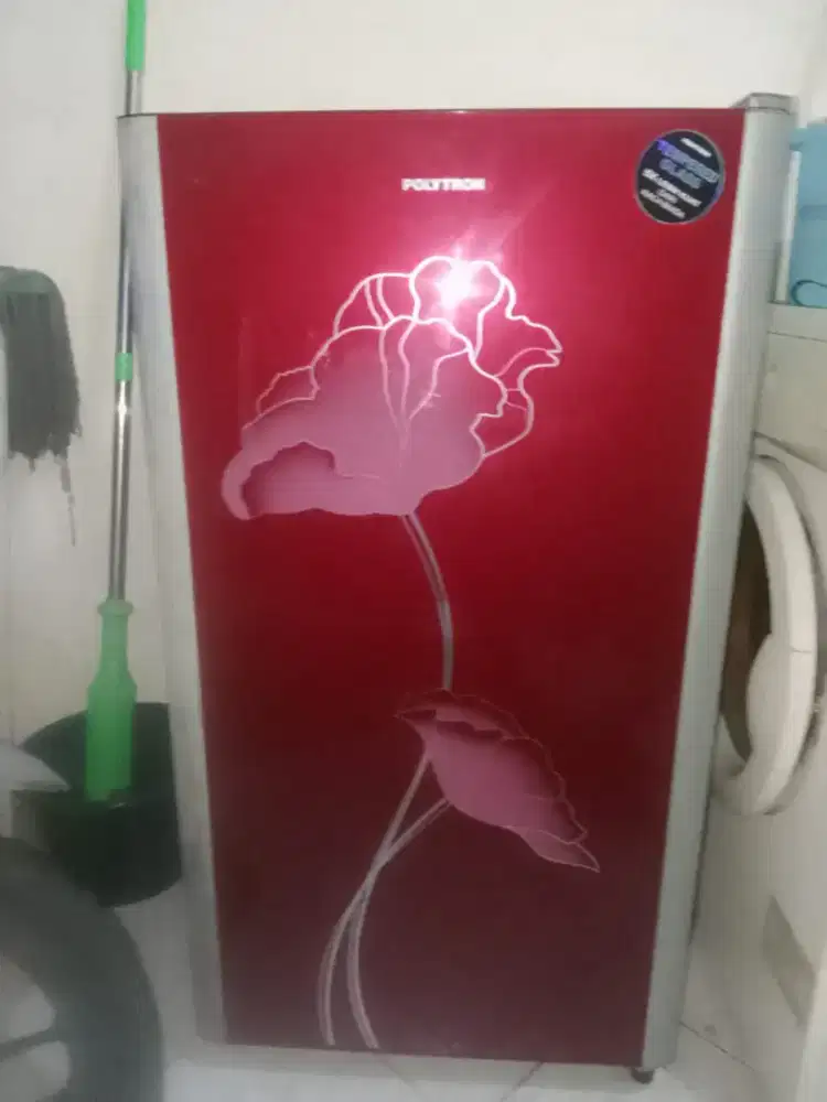 Kulkas Polytron