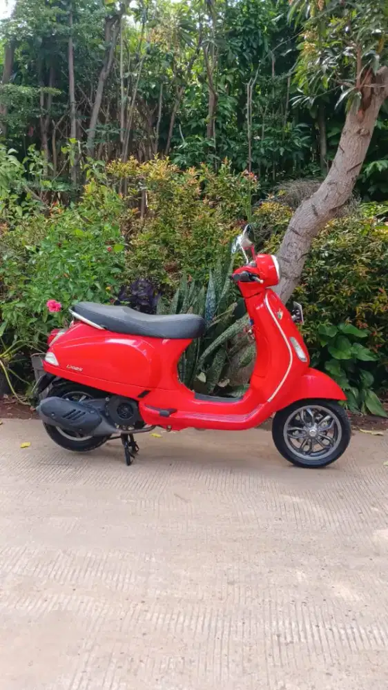 Vespa LX I-Get 125 tahun 2023 Muluss Pakai