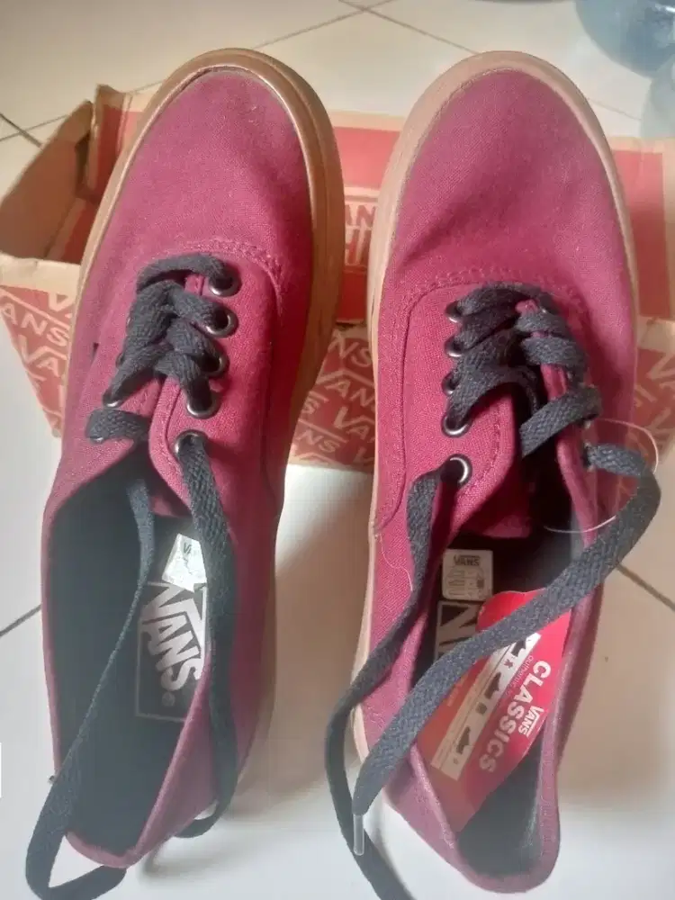 Sepatu kets pria Vans ori