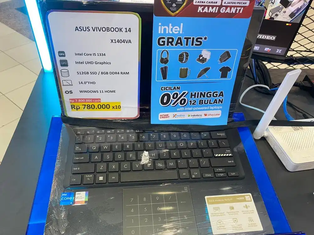 LAPTOP ASUS Vivobook 14 (seri X1404VA)