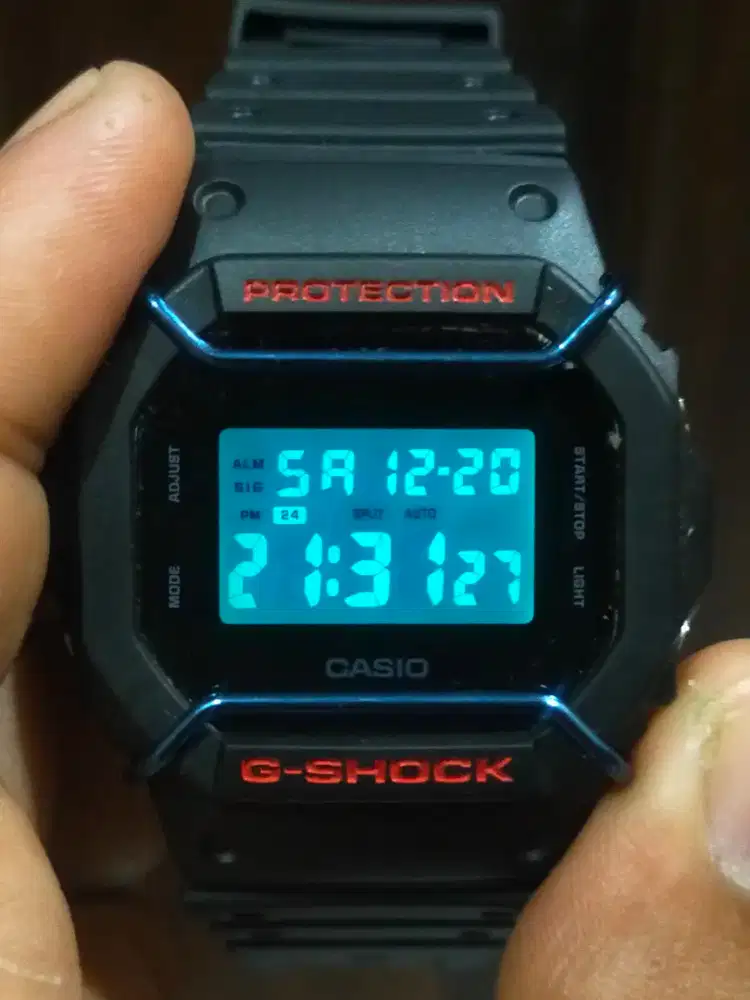Jam tangan G-Shock DW 5600