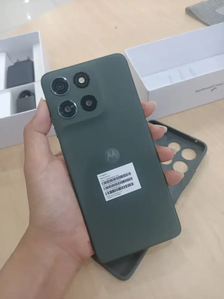 Motorola moto G67