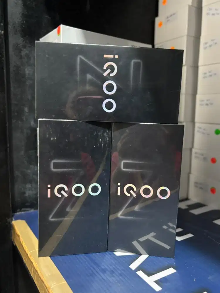 Iqoo Z10 12/512GB garansi resmi