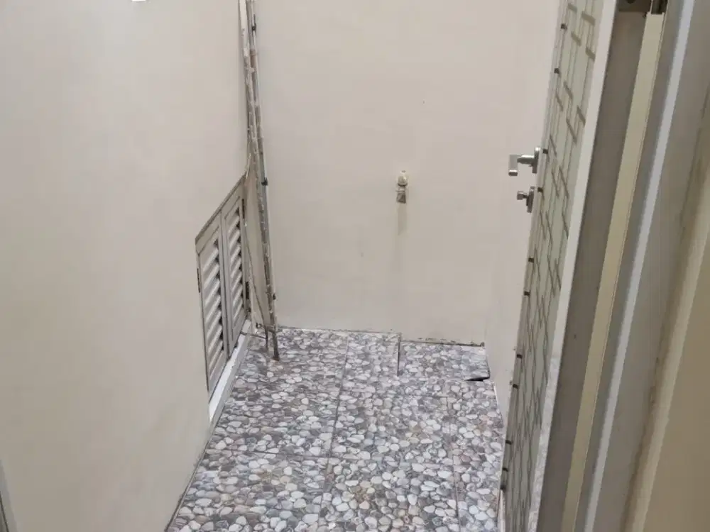 DIJUAL RUMAH DEKAT LOTTE MART @PALM BLOSSOM, TAMAN SURYA 5