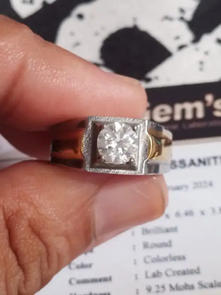 Cincin berlian white moissanite dan memo card