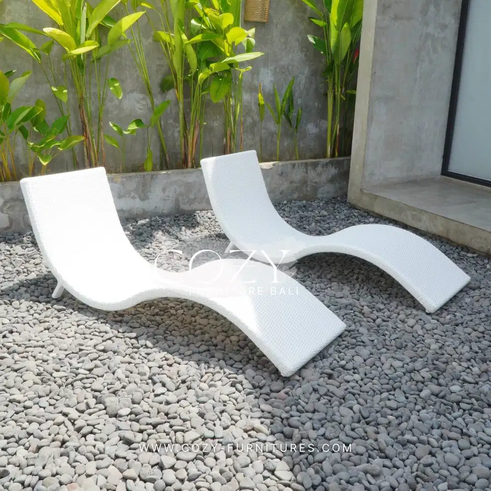 POOL LOUNGER- KURSI ROTAN - RATTAN CHAIR - KURSI KOLAM