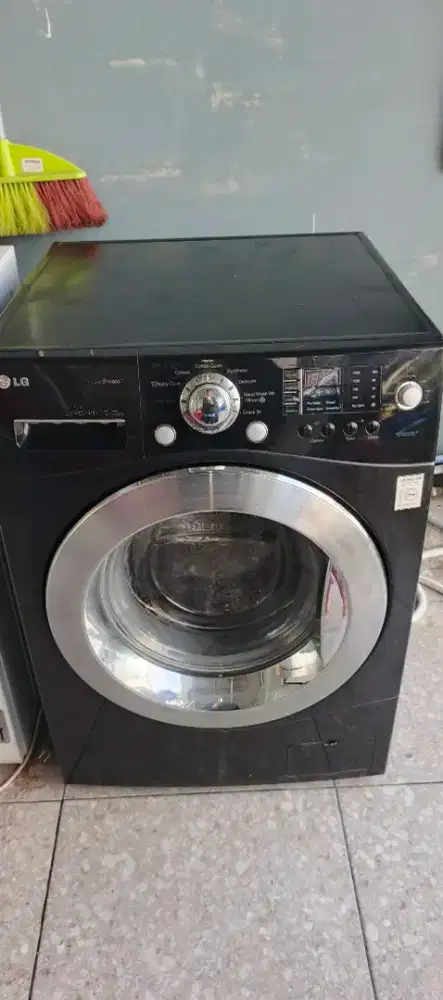 Mesin cuci LG plus dryer 10 kg