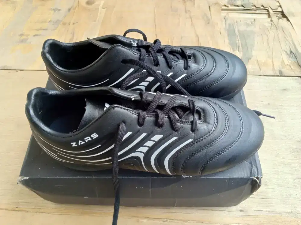 Zars Sepatu Mini Soccer Rumput Sintetis Turf Black