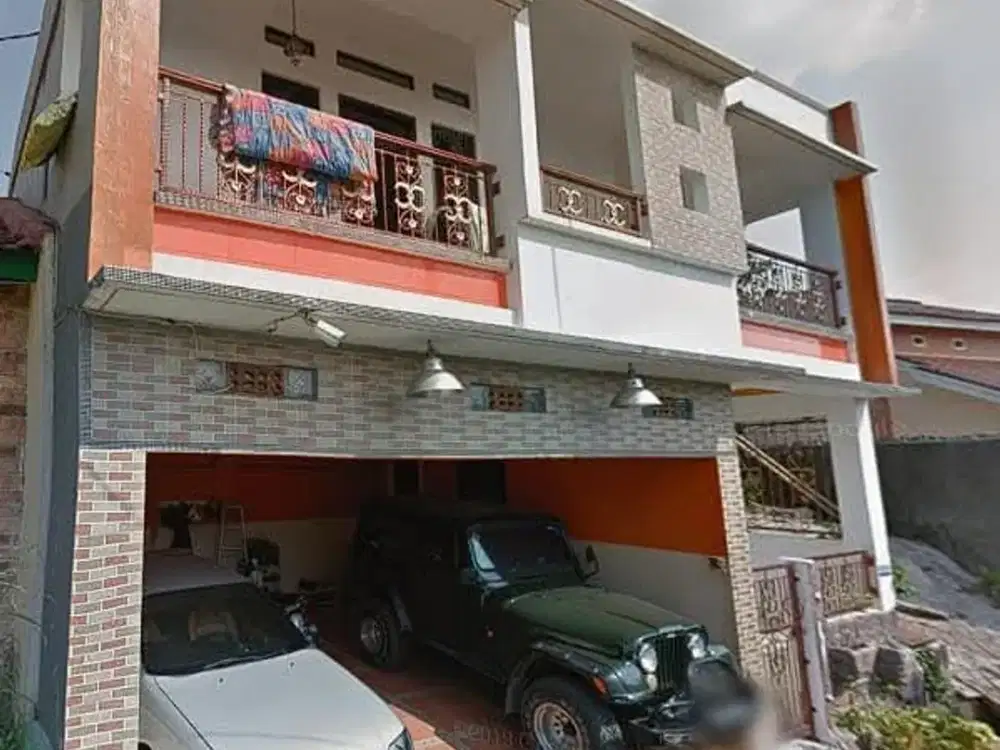 Di jual Rumah 3 Lantai di Pancoran Mas Depok