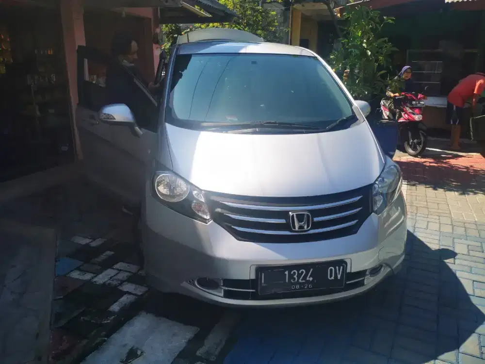 Honda Freed type E PSD Tahun 2010