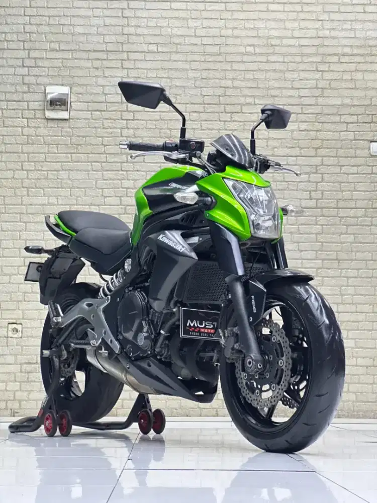 Kawasaki ER6N 2012