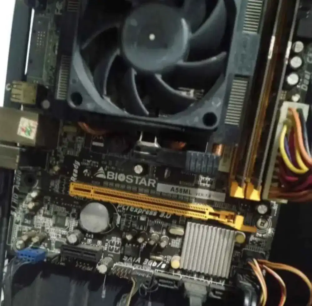AMD A8-7600 SERIES + FAN 
BIOSTAR A58ML Ver.7.6