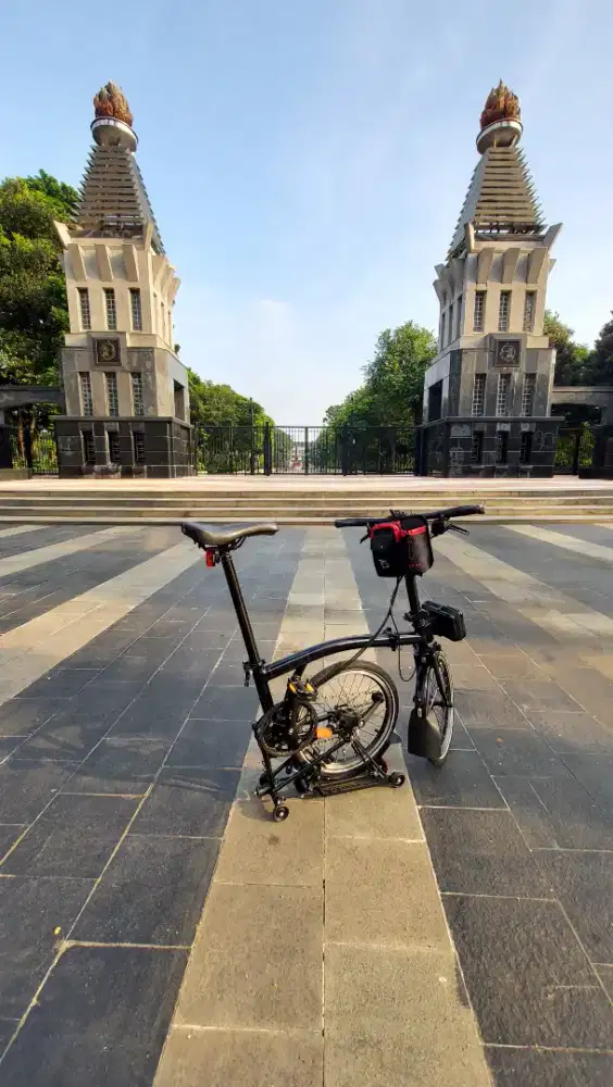 For Sale Brompton Black Edition S6R