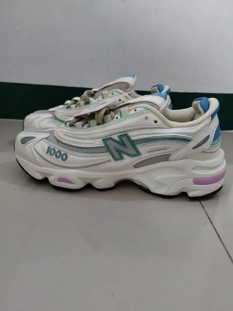 Sepatu NB 1000 White